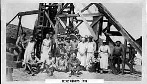 Richinbar employees, circa 1934<br>
Courtesy Photo