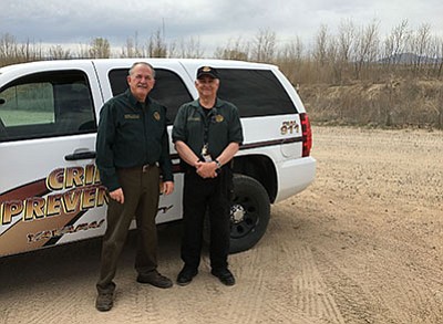 Yavapai County Sheriff’s Office’s Dwight D’Evelyn, media relations coordinator, and Tony Palermo, community relations specialist, say there are simple steps residents can take for a safe off-roading adventure. (Ken Sain/Review)