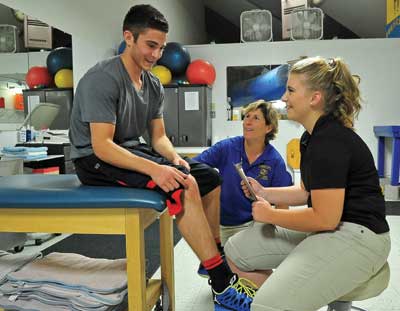 What is sports medicine? Prescott students learn on the field and in ...