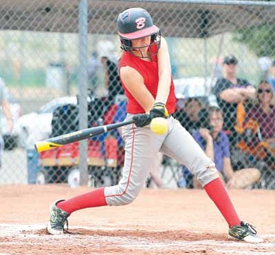 Les Stukenberg/The Daily Courier<br>
Batbusters’ Peyton Bradshaw takes a cut Saturday, as the Arizona Batbusters played the Cougars in the Best of the West tournament.