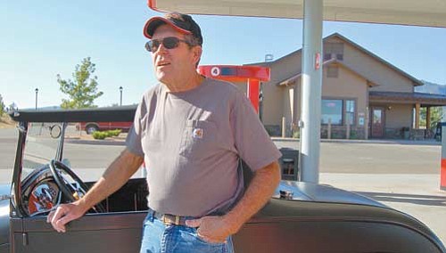 Bruce Colbert/The Daily Courier<p>
Williamson Valley resident Ron Lenocker buys gas Tuesday morning at the Old Stage Stop store in Williamson Valley. He, along with other area residents, supports the Yavapai County Sheriff’s Office substation that is opening in building space behind the store.
