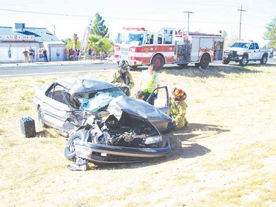 accident route kingman br kills man attempt rescuers 1upcrlf2 cpr killed driver courtesy auto who az miner daily