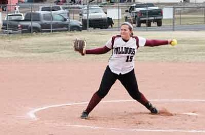 Taylor Baca pitches early in the Lady Bulldog’s 17-0 win against Williams March 20. Ryan Williams/NHO