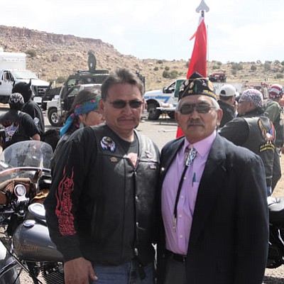 Navajo and Hopi Honor Riders make annual run honoring fallen soldiers ...