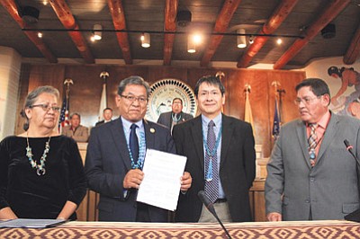 Navajo Nation President Begaye Signs Three Branch Chief Agreement ...