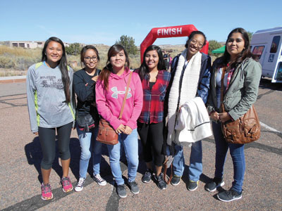 Holbrook High Key Club volunteers at marathon | Navajo-Hopi Observer ...