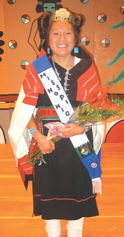 Miss Hopi High, Junell Puhuyesva (Photo by Stan Bindell).
