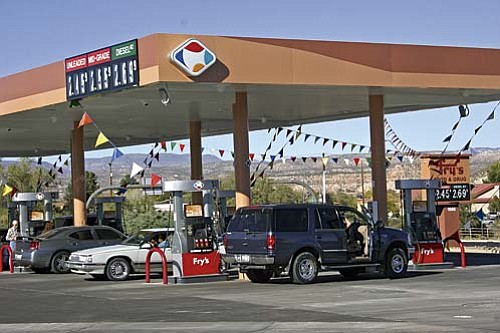 VVN/Philip Wright
Fry&#8217;s Food & Drug has opened a fuel center at the Cottonwood store&#8217;s location at 1100 S. Hwy 260. It is the company&#8217; 33rd fuel center in Arizona. The center will be open 24 hours.