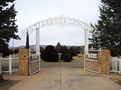 Last Friday of the Month<br /><br /><!-- 1upcrlf2 -->March 29<br /><br /><!-- 1upcrlf2 -->If you have lived in the Verde Valley for any length of time, chances are you have a loved one or know of someone buried in the Cottonwood Cemetery. Friday from 1 to 3 p.m., Roger Every, volunteer at the Clemenceau Heritage Museum, will give a talk on the history of the cemetery. <br /><br /><!-- 1upcrlf2 -->The Clemenceau Heritage Museum is located at 1 N. Willard. This is a free talk for the public. Call 634-2868 for further information. <br /><br /><!-- 1upcrlf2 -->