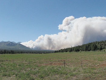 Lynda Duffy/WGCN<br>

Smoke from the Schultz Fire darkens skies near Flagstaff June 20.