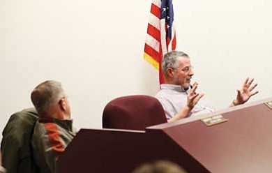 Ryan Williams/WGCN<br>
Councilman Don Dent explains his opposition to a four-member council.