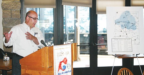 Patrick Whitehurst/WGCN
John Stark, general manager for KNAU Arizona Public Radio, thanks Williams Rotarians and the community for tuning in to the station.