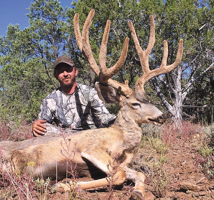 Arizona Strip produces buck of a lifetime for Cody Jalbert | Kingman ...