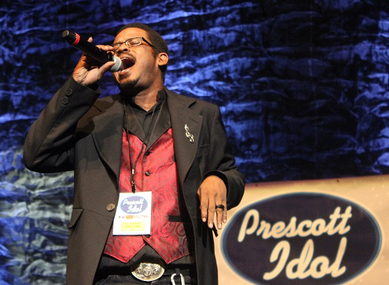 D. L. Harrison wins Prescott Idol 2016 (VIDEO) | The Daily Courier