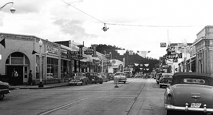 Downtown Williams era 1952. 
