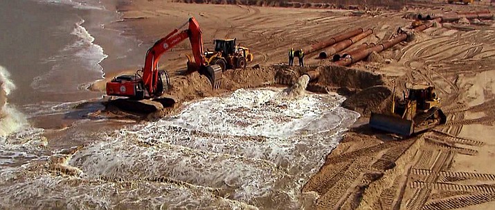 Film Festival and Sedona Recycles present ‘Sand Wars’ debut Nov. 3