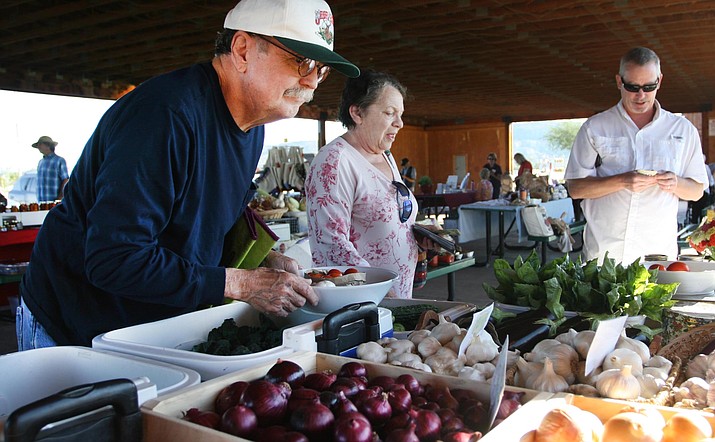 Saturdays from Nov. 26 through Dec. 24, the Verde Valley Farmers’ Market will hold its first winter season in Camp Verde. (Photos by Bill Helm)