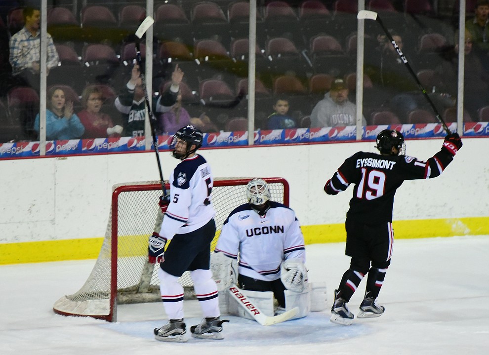 St Cloud's Mikey Eyssimont scores as the UConn Huskies take on the St Cloud State Huskies in the Desert Hockey Classic at the Prescott Valley Event Center Friday, December 30. (Les Stukenberg/The Daily Courier)