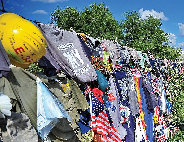 The makeshift memorial fence around Station 7 in Prescott shortly after the 2013 tragedy.  