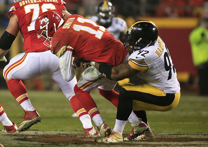Pittsburgh Steelers outside linebacker James Harrison sacks Kansas City Chiefs quarterback Alex Smith (11) during the second half of an NFL divisional playoff football game Sunday, Jan. 15, 2017, in Kansas City, Mo. (AP Photo/Orlin Wagner)