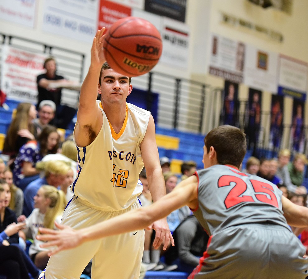 Prescott's Cameron Parsons passes the ball as the Badgers take on the Mingus Marauders Tuesday, January 17 in Prescott. (Les Stukenberg/The Daily Courier)