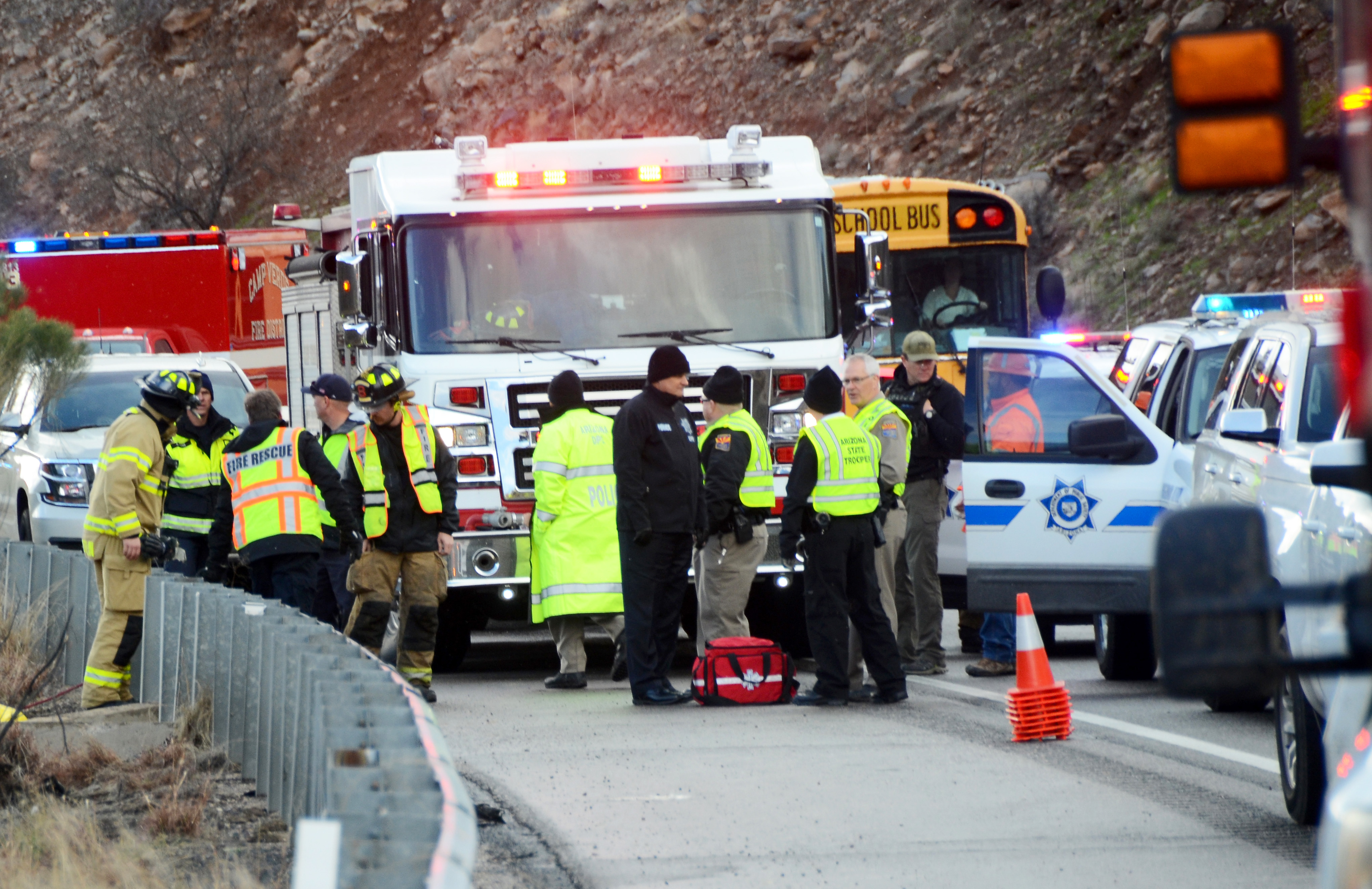 Driver dies after rolling down canyon during I-17 pursuit near Camp ...