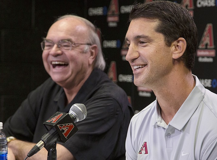 Mike Hazen, right, answers questions Oct. 17, 2016, during a news conference in Phoenix. Looking on is Managing General Partner Ken Kendrick. The Arizona Diamondbacks reported to spring training Monday. (Mark Henle/The Republic, via AP, File)
