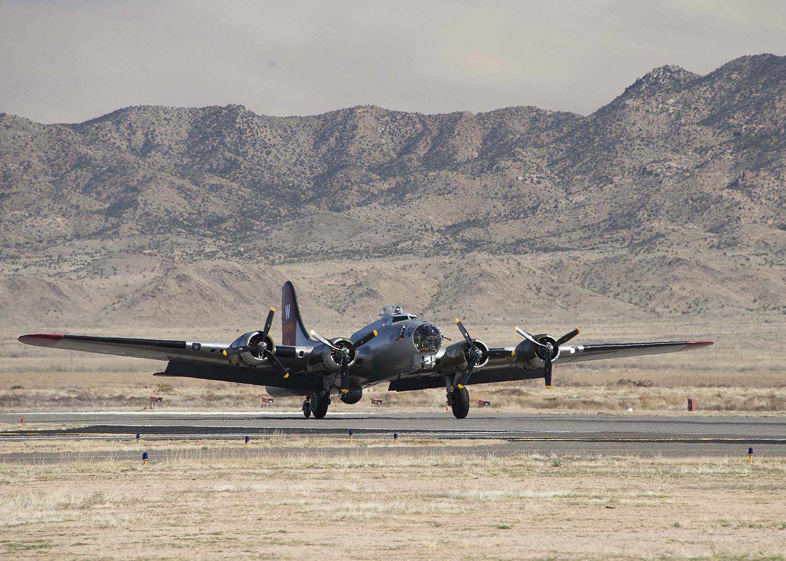 The B-17 Has Landed At Kingman Airport | Kingman Daily Miner | Kingman, AZ