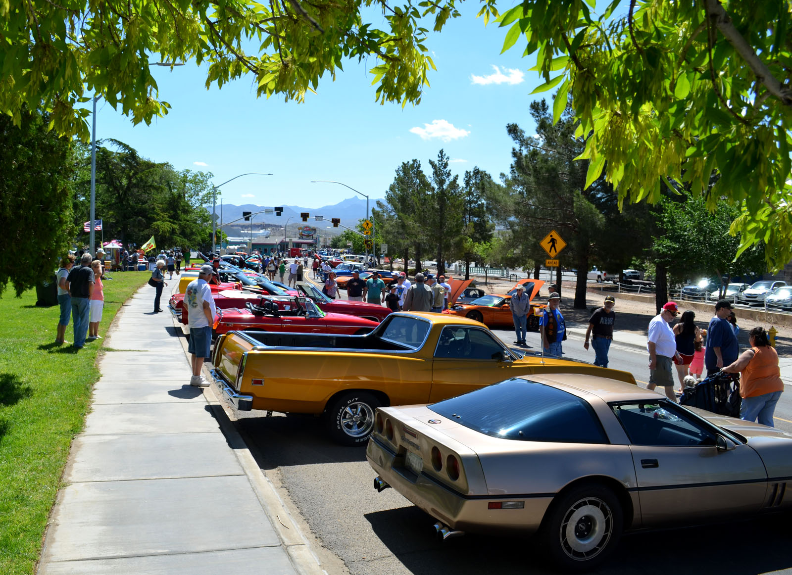 30th Fun Run highlights cars and folks in Kingman Kingman Daily Miner