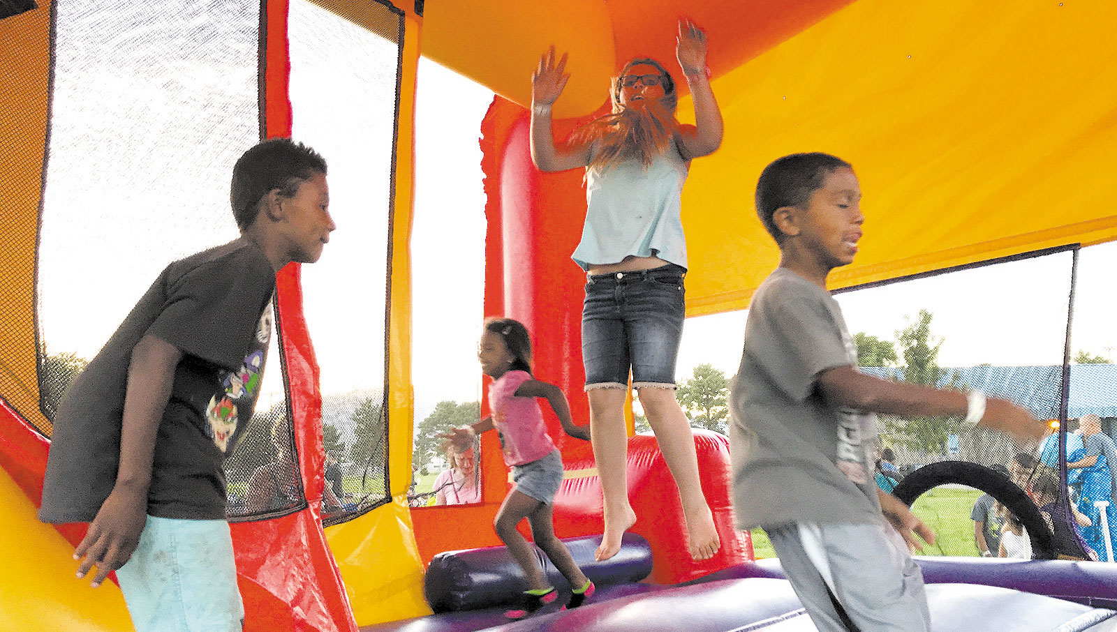 Photo Carnival of family fun Kingman Daily Miner Kingman, AZ