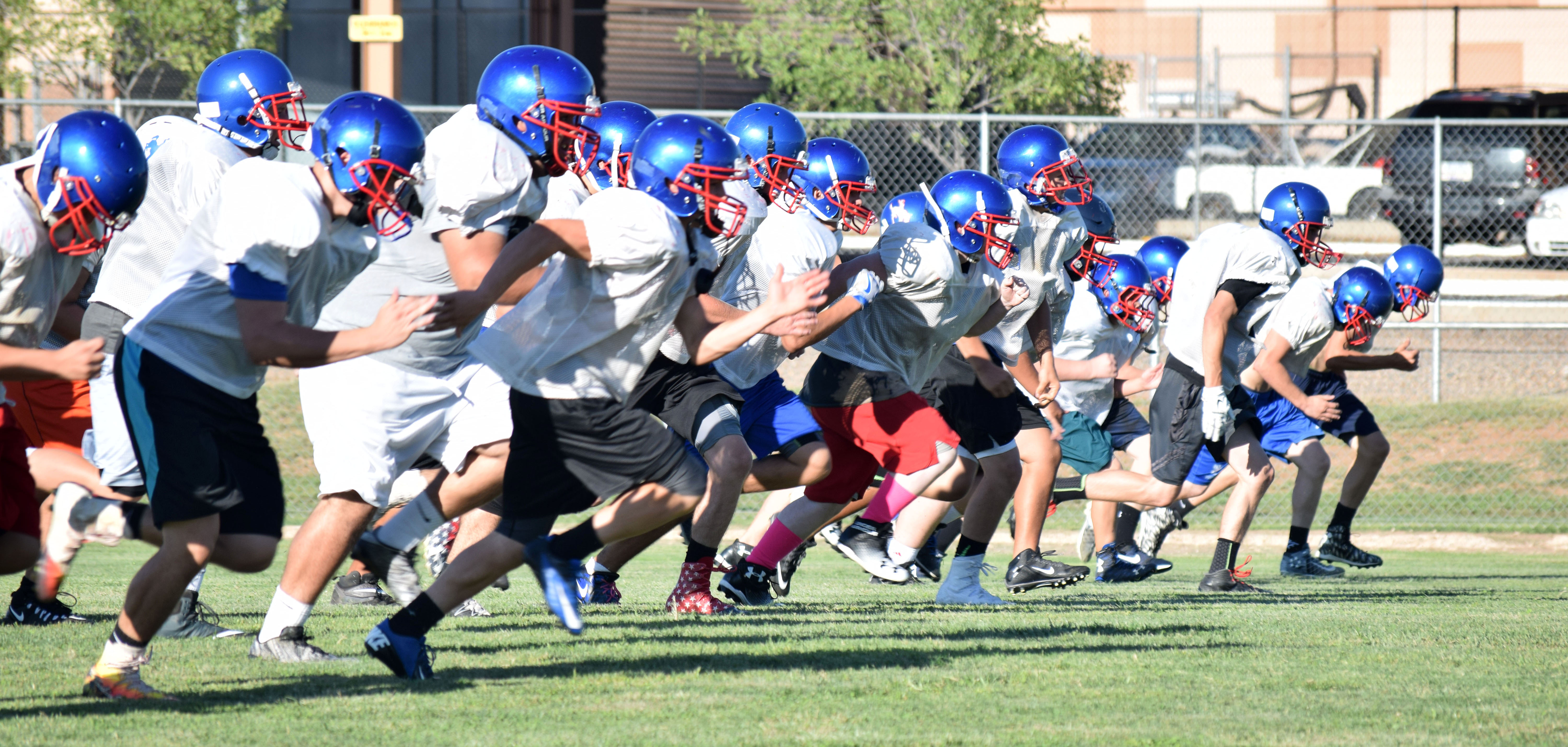 Camp Verde football deals with low numbers The Verde Independent