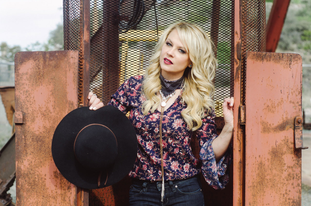 A country singer who debuted at the 2016 Andy Devine Days Rodeo is back