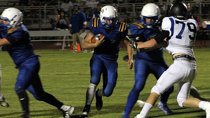 Prep Football: Bulldogs fall on the road to Wickenburg | Kingman Daily ...