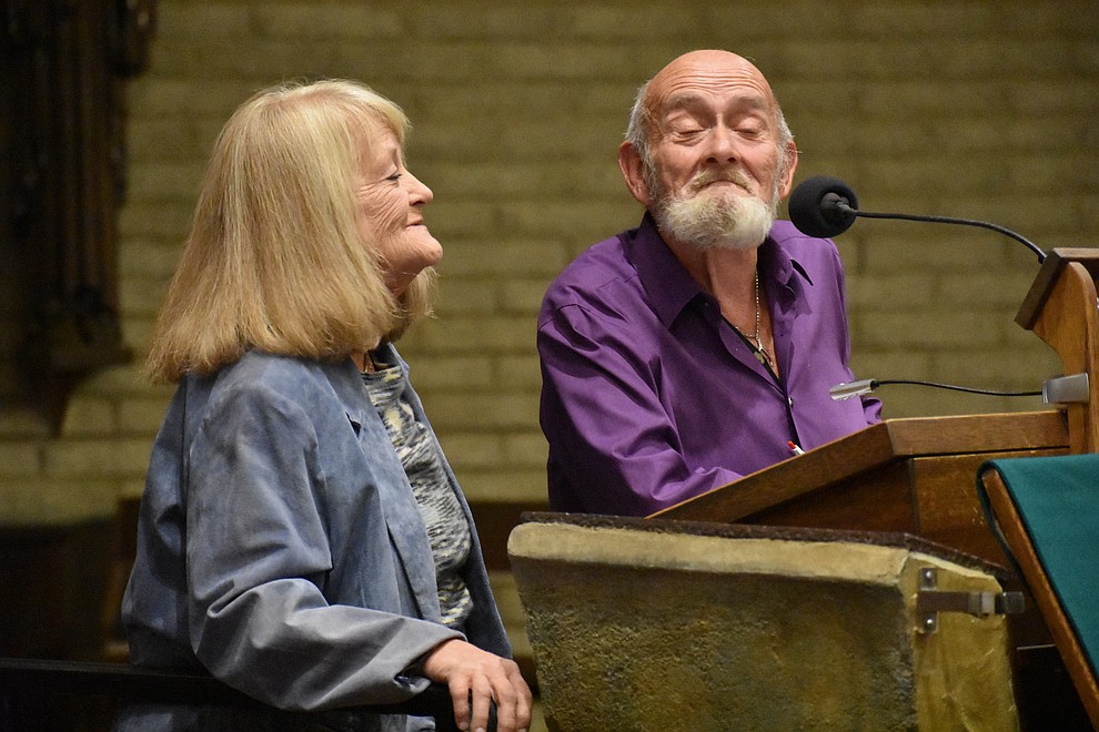 Karen and Alan Jankowski speak about the Stagger Straight shelter run by the Coalition for Compassion and Justice (CC&J) during the fourth annual interfaith Celebration of Thanks performance on Nov. 16, 2017 at Sacred Heart Church in Prescott. (Richard Haddad/WNI)