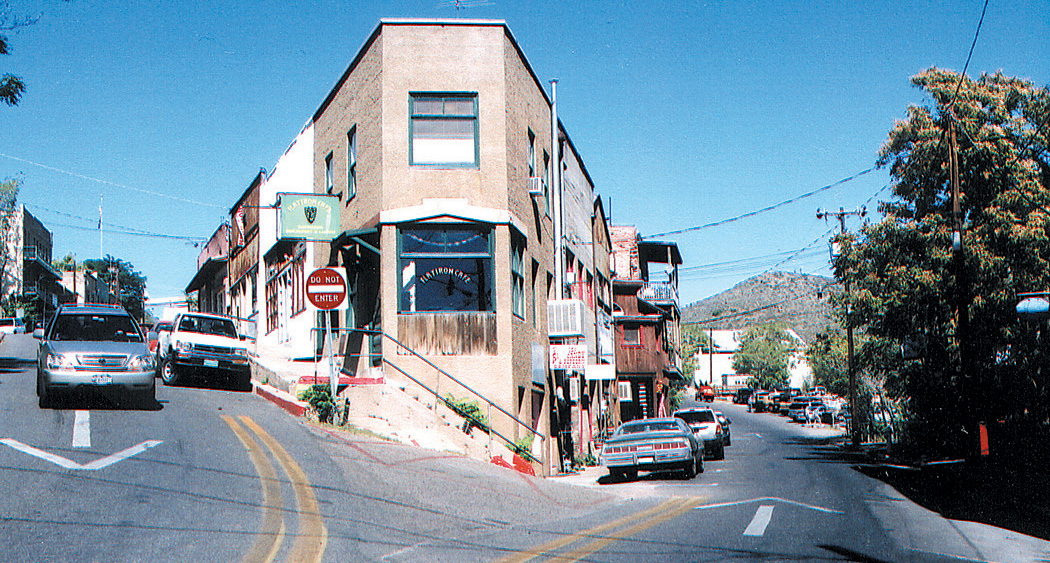 Verizon meets Jerome opposition to placement of two cell locations