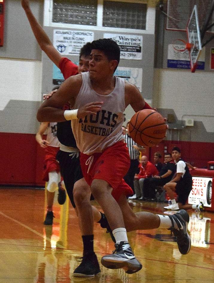 Mingus senior Martin Soria drives to the basket during the Marauders’ scrimmage on Friday at home. (VVN/James Kelley)