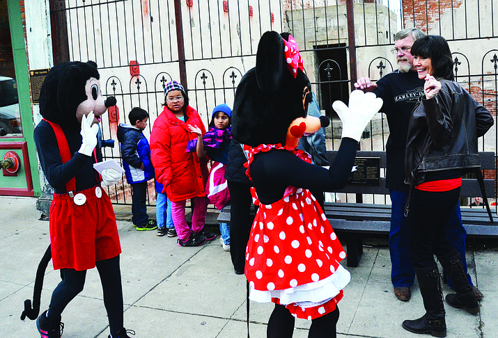 Jerome Lights Up the Mountain has been a tradition for years. Festivities begin at 5 p.m. at the steps on Main St. Proceeds from the event go toward the Jerome Chamber of Commerce. (VVN/File Photo)