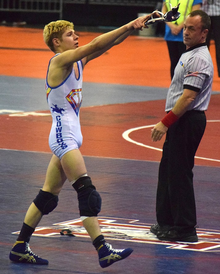 Camp Verde’s Skyler Pike celebrates after winning the 2017 113 pound state championship. (James Kelley/VVN)