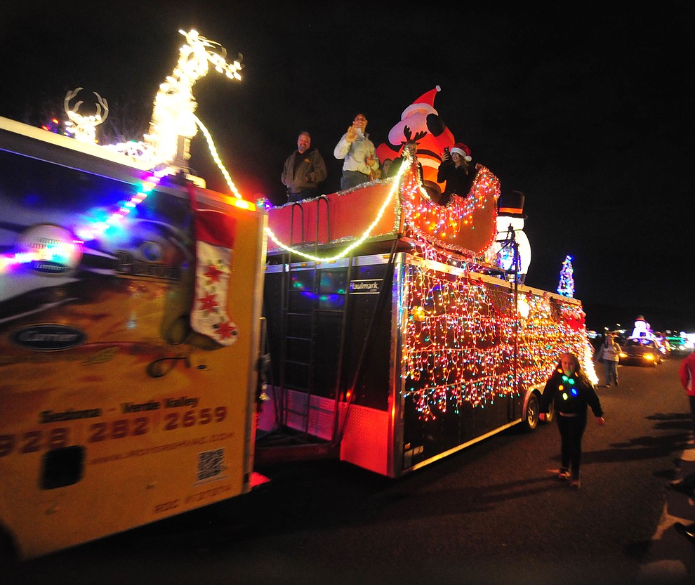 Prescott Valley Light Parade 2017 The Daily Courier Prescott, AZ