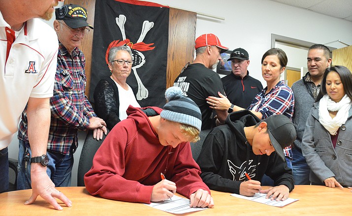 Mingus baseball players Andrew Kulis (left) and Jordan Huey (right) sign with Chandler-Gilbert Community College. (VVN/Vyto Starinskas)