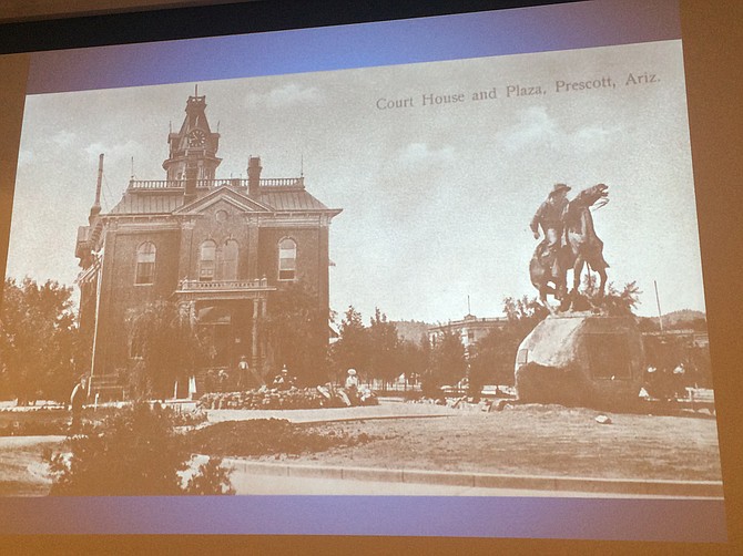Photo detail
