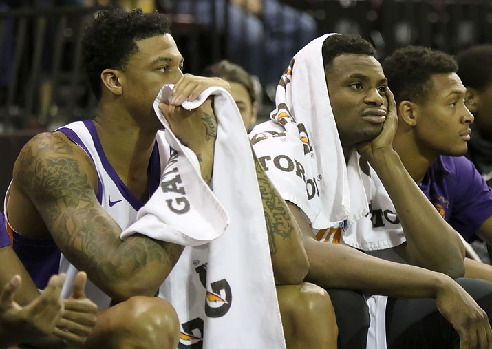 Northern Arizona Suns players sit the bench and look on during a 122-112 loss to the Reno Bighorns on Sunday, March 4, 2018, in Prescott Valley. The Suns now trail the Bighorns by five games in the standings for the sixth and final Western Conference playoff spot. (Matt Hinshaw/NAZ Suns)