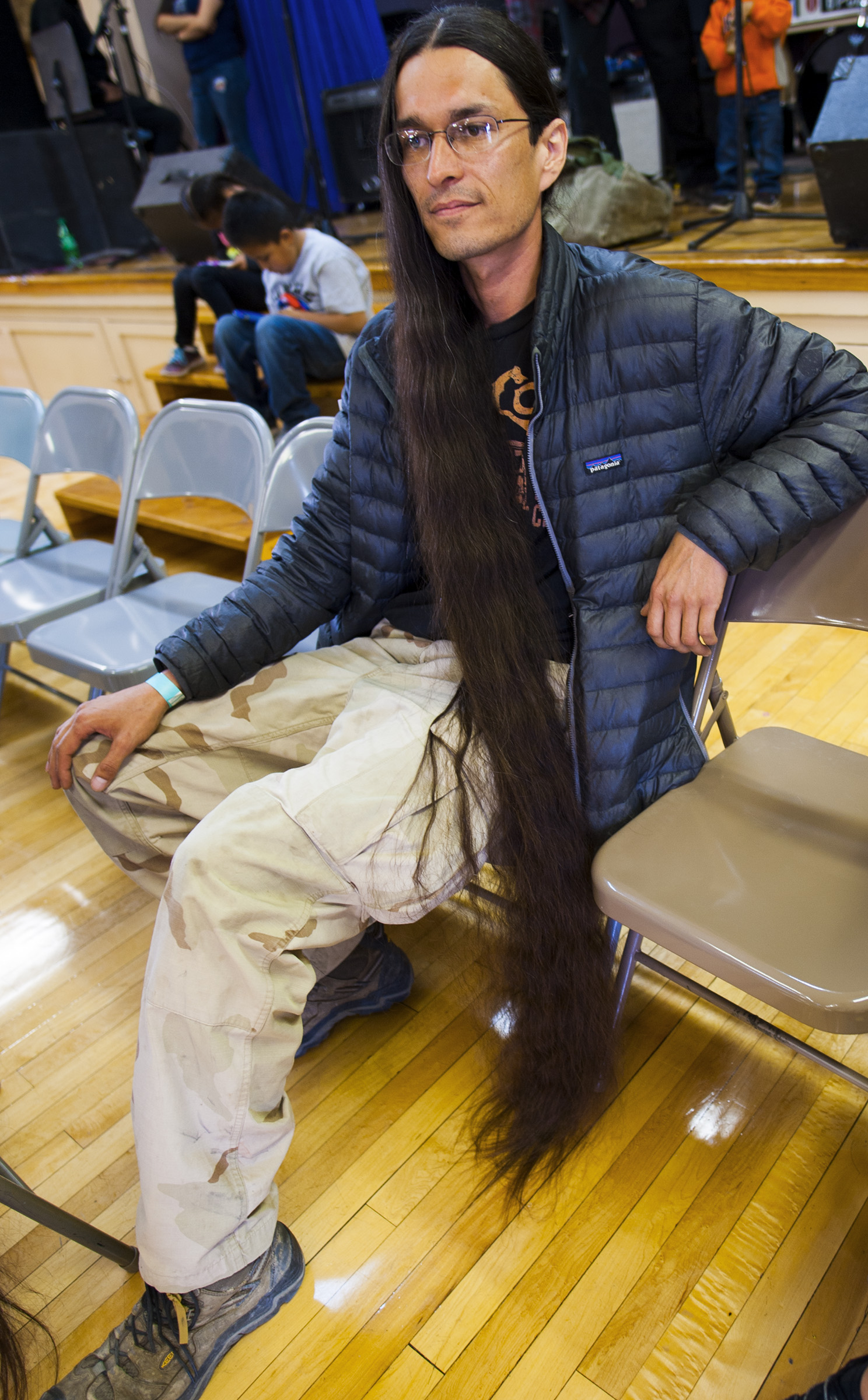 Winslow Elks hosts 'Longest Hair' contest  Navajo-Hopi 