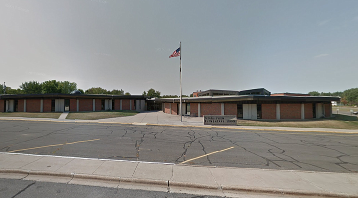 8-year-old boy at school slashes other students with knife | Kingman ...