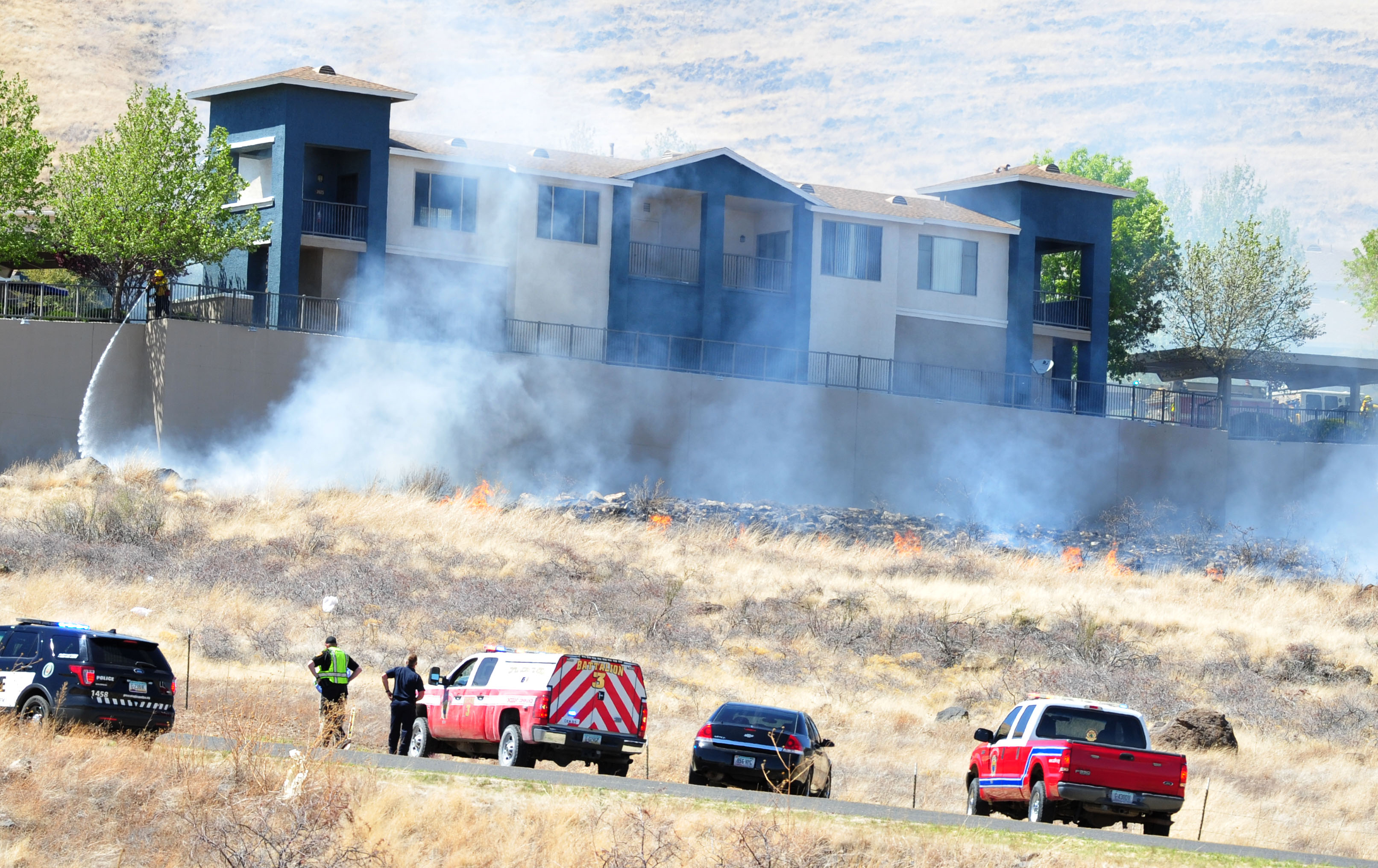 Wildfire Threatens Large Apartment Complex In Prescott Valley | The ...