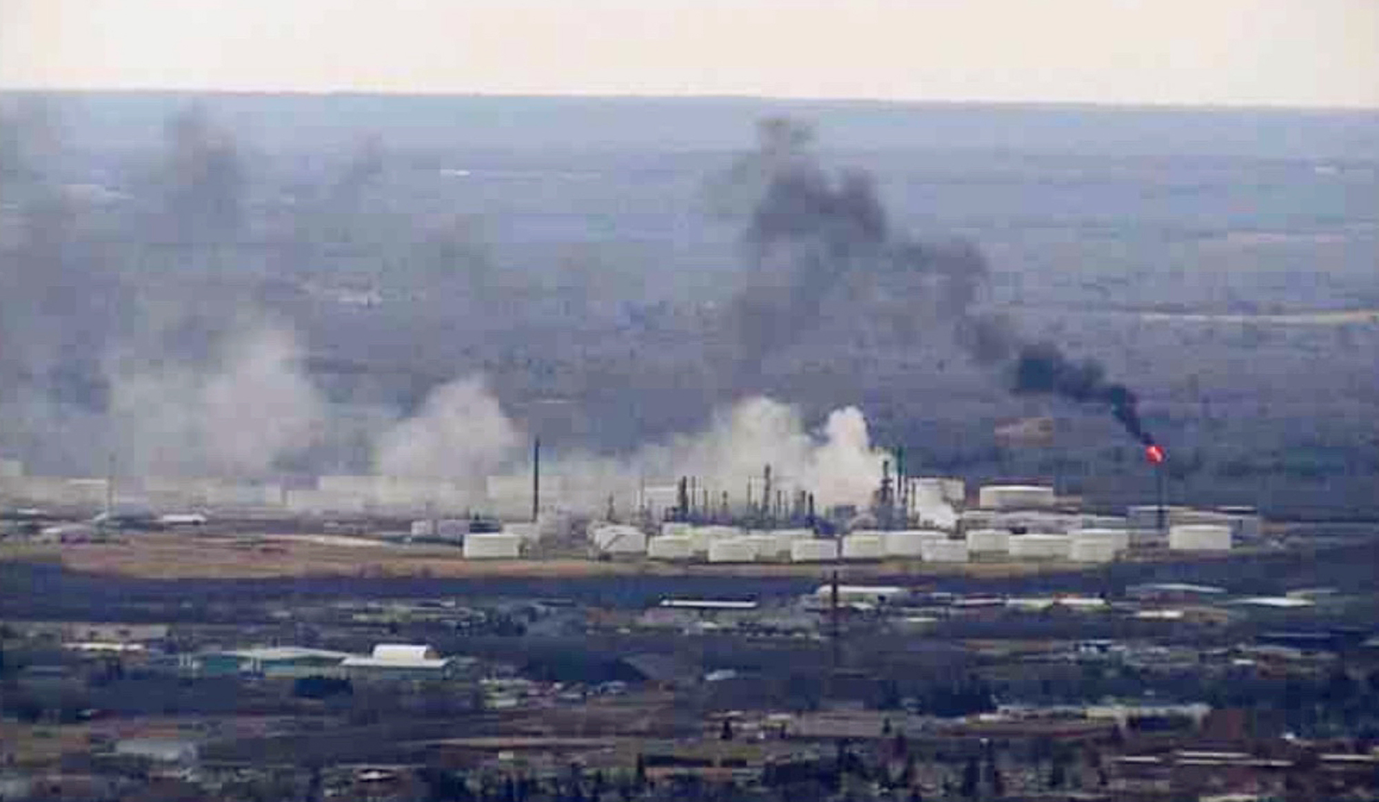 Explosion rocks Wisconsin refinery, forcing evacuations The Daily