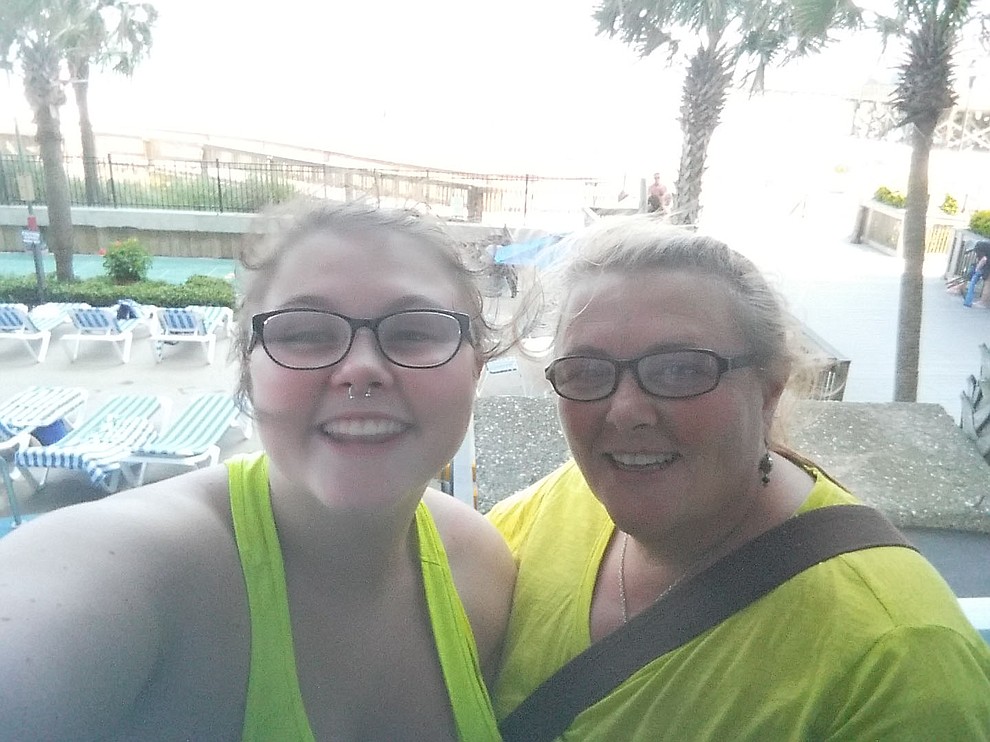 Mom kelly smith daughter Cheyenne mcquain
