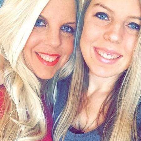Gwen Lewis (mom).Libby Scherbring (23)