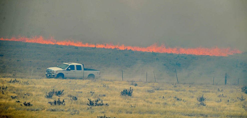 The Viewpoint Fire started along Highway 89A in Prescott Valley Friday morning, May 11, 2018. The fire, driven by a sustained wind, headed north into the Poquito Valley area. (Les Stukenberg/Courier)