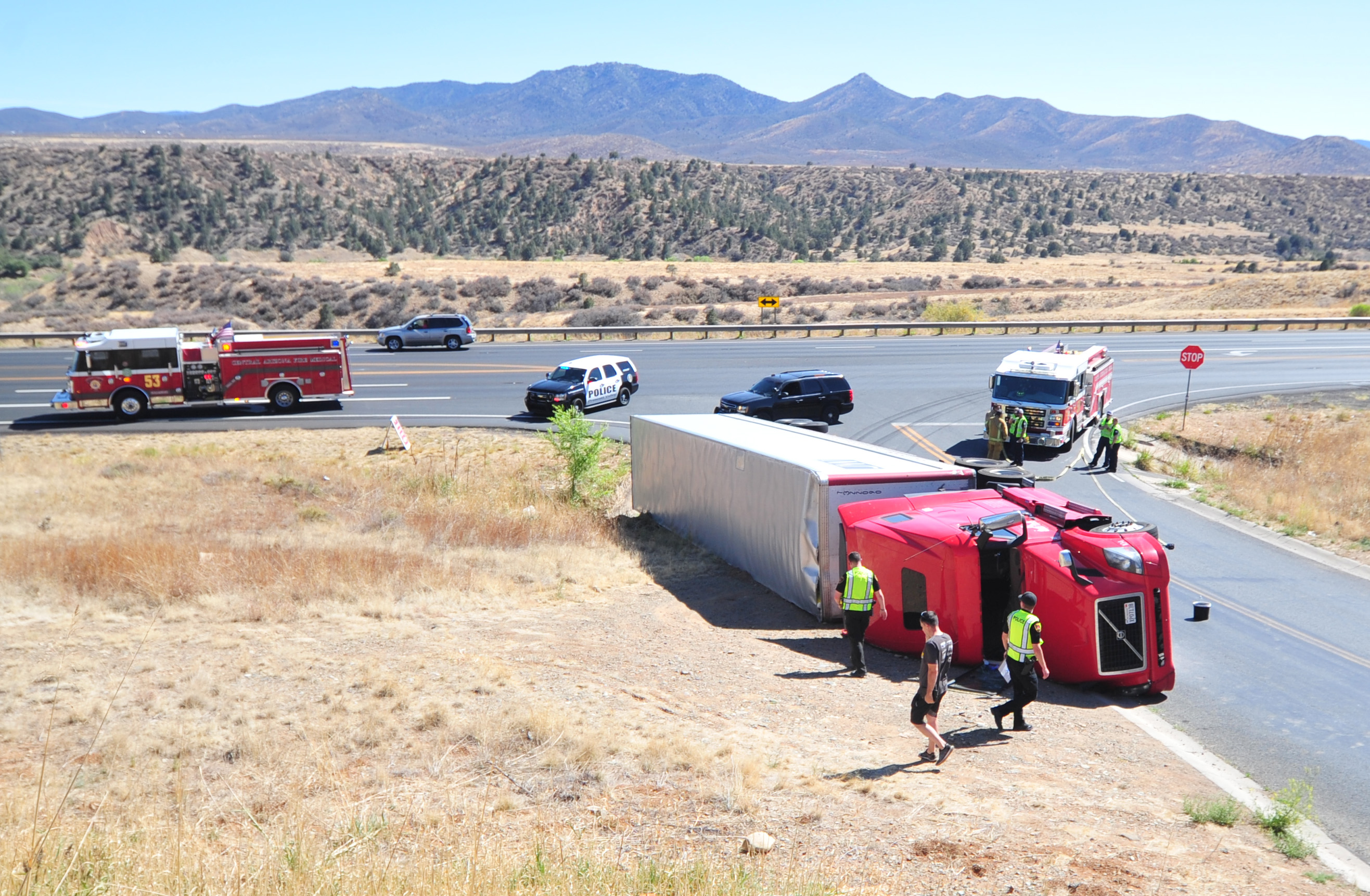 Semitruck rollover on Highway 69 The Daily Courier Prescott, AZ